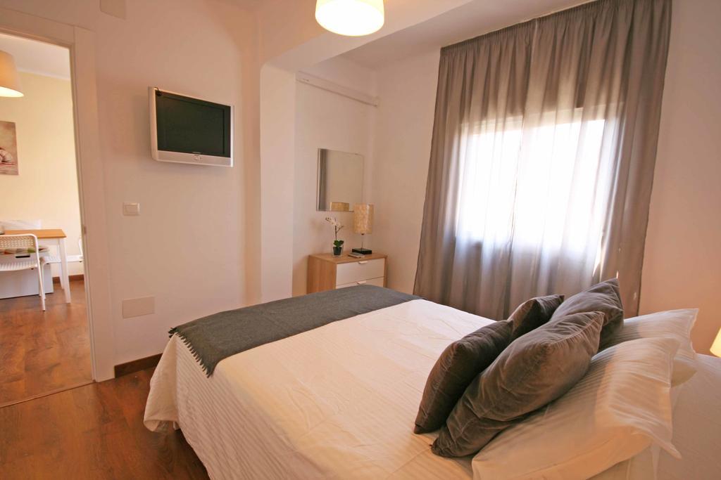 Apartament Acosta Malaga Zewnętrze zdjęcie
